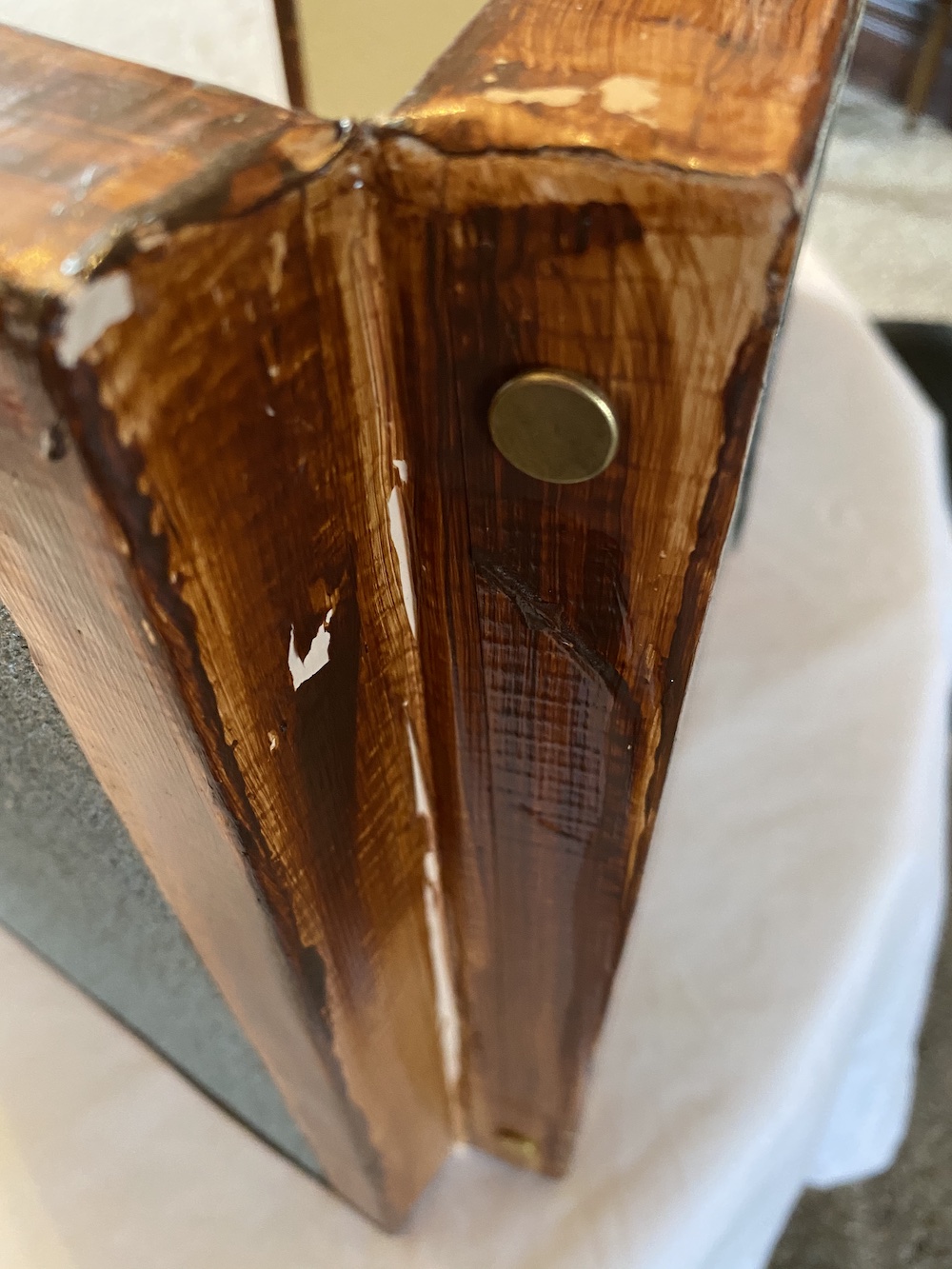 Photo of chipping paint